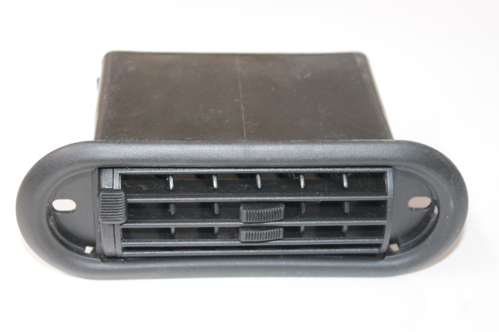 Сопло боковое (Решетка вентил. на панель) 2123 завод Челябинск Сопло боковое (Решетка вентил. на панель) 2123 завод Челябинск