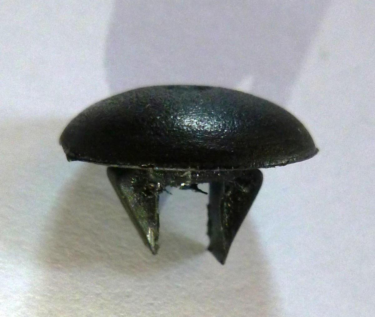 Пистон порога 2115 завод (100шт) Пистон порога 2115 завод (100шт)