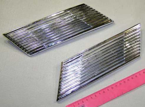 Решетка вентиляционная боковая 2103, 2105 хром (жабры) Решетка вентиляционная боковая 2103, 2105 хром (жабры)