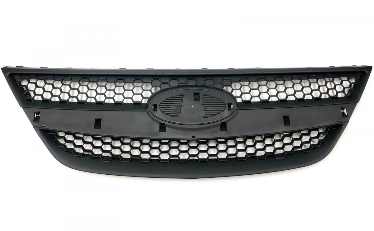 Решетка радиатора Ларгус черная с/о Решетка радиатора Ларгус черная с/о