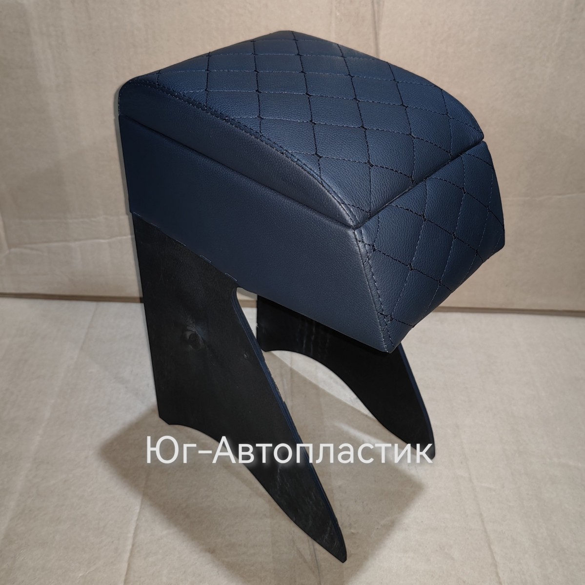 Бар-подлокотник НИВА высокая ромб черная нить Бар-подлокотник НИВА высокая ромб черная нить