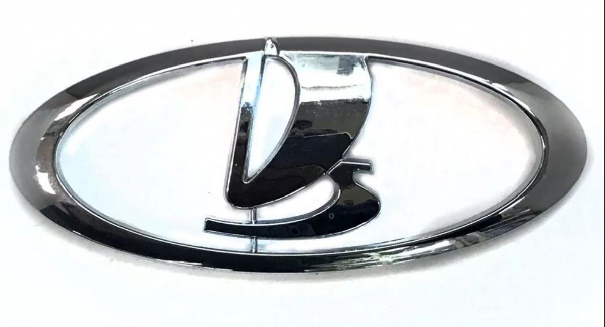 Эмблема решетки радиатора Ларгус хром завод Эмблема решетки радиатора Ларгус хром завод