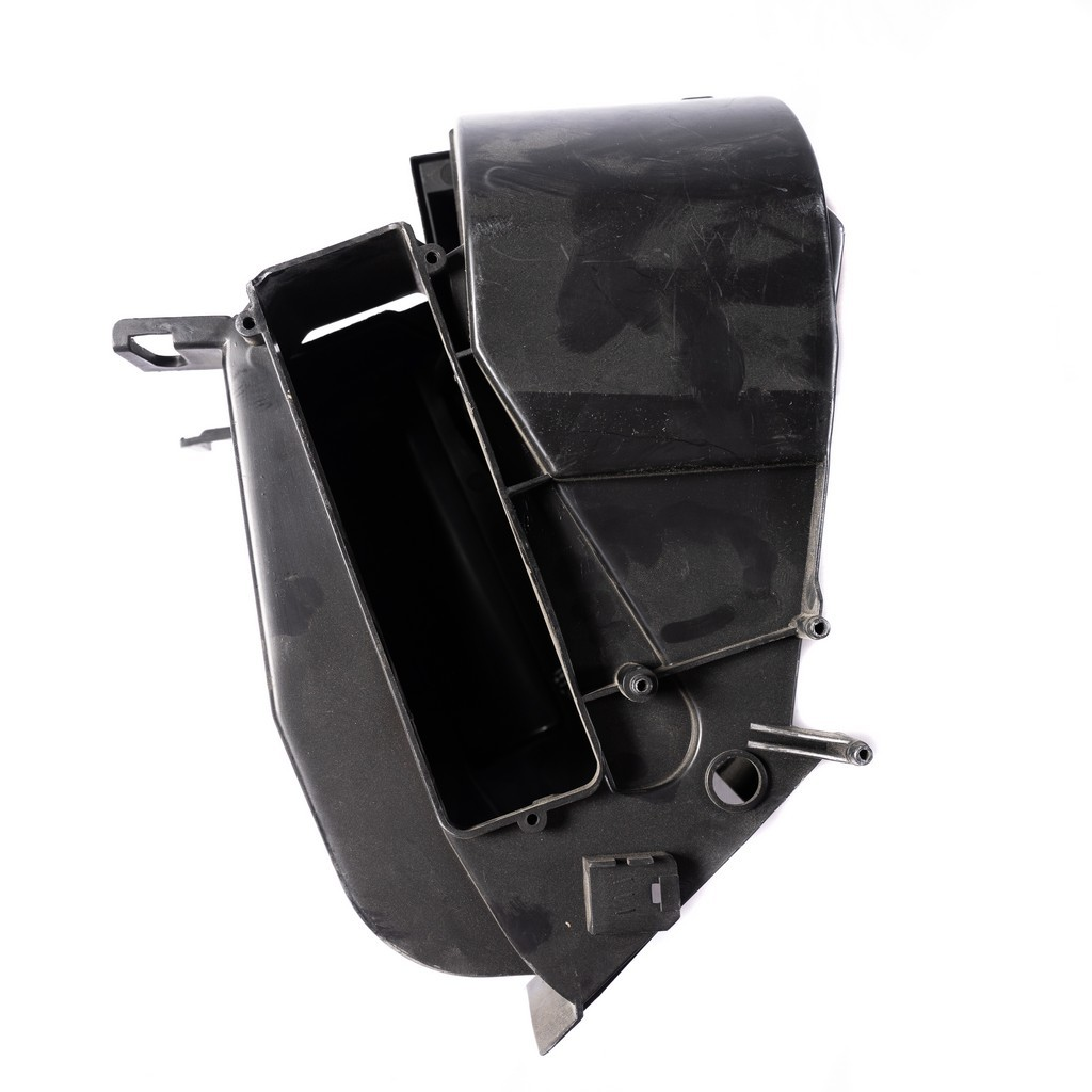 Кожух печки воздухозаборника 2111-8101024/25 завод 2 части Кожух печки воздухозаборника 2111-8101024/25 завод 2 части