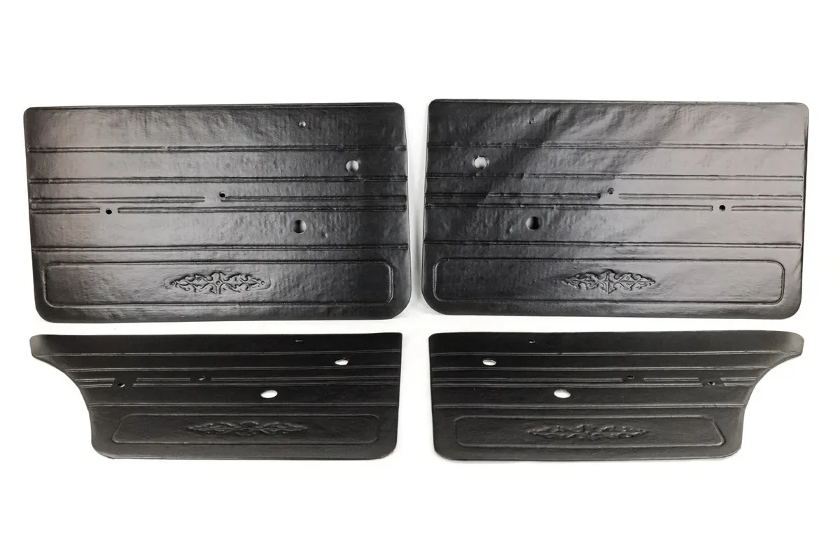 Обивка двери 2106-6102012/13 (кожезам. на пластике) завод Сызрань (к-т 4шт) Обивка двери 2106-6102012/13 (кожезам. на пластике) завод Сызрань (к-т 4шт)