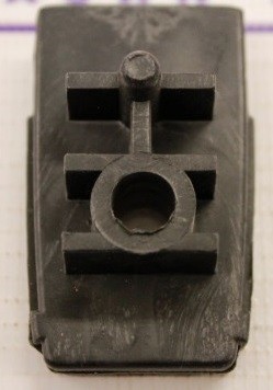 Кронштейн крепления облицовки поручня 2108-8202018 боковой Кронштейн крепления облицовки поручня 2108-8202018 боковой