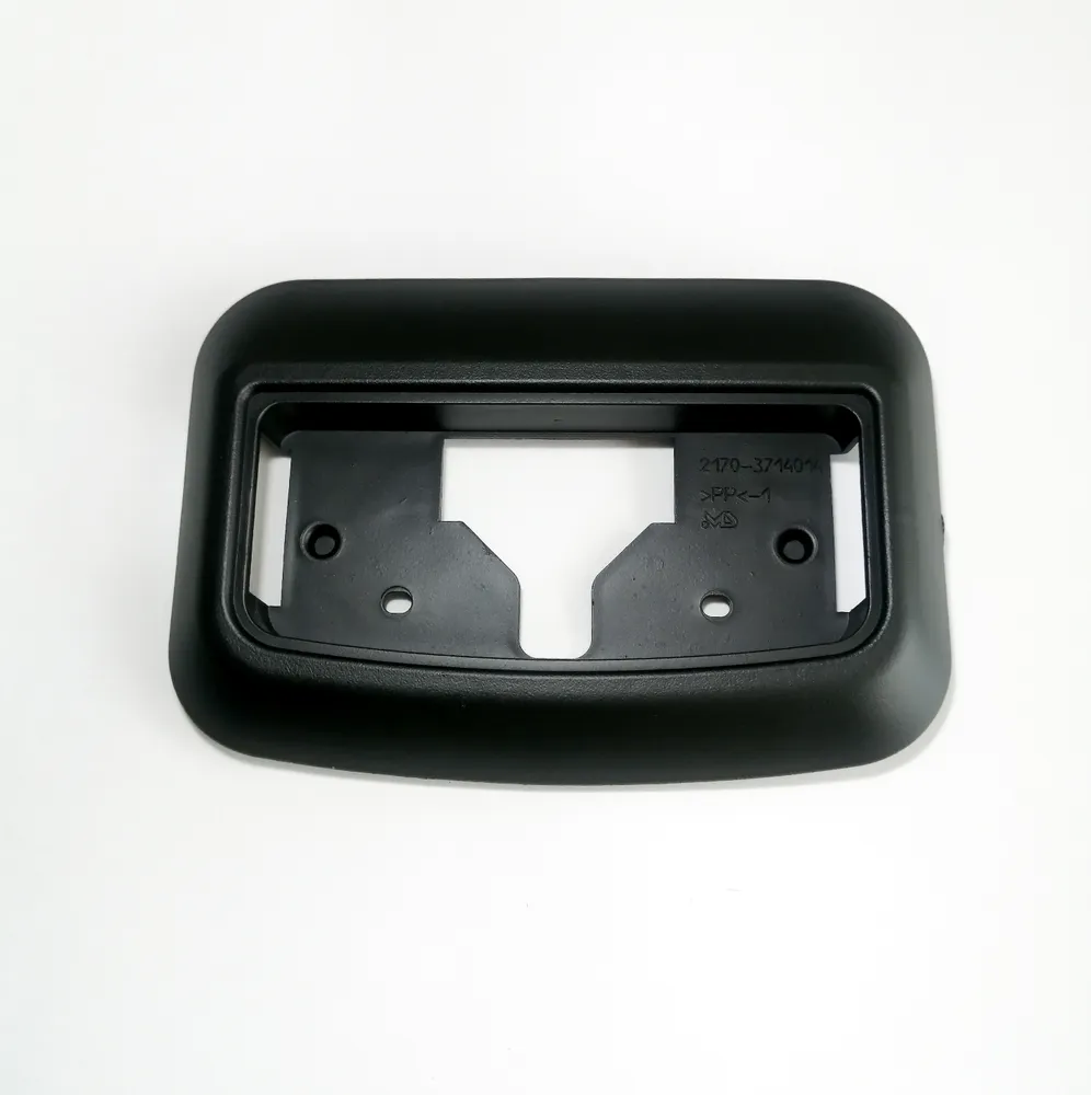 Рамка плафона освещения салона заднего ряда 2170-374010-00черная лак(2171,2172,21214Урбан,2131Урбан) Рамка плафона освещения салона заднего ряда 2170-374010-00черная лак(2171,2172,21214Урбан,2131Урбан)