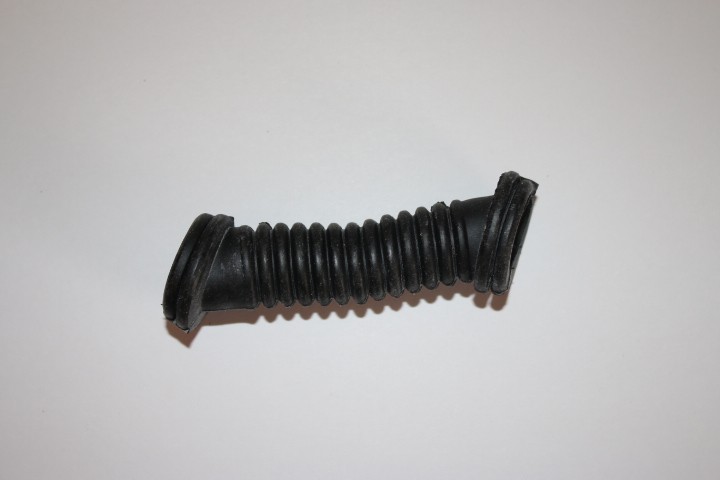 Трубка проводки двери (резиновая) КР-9 гофр. скошенная короткая(задние двери 21099-2115)диаметр 20мм Трубка проводки двери (резиновая) КР-9 гофр. скошенная короткая(задние двери 21099-2115)диаметр 20мм